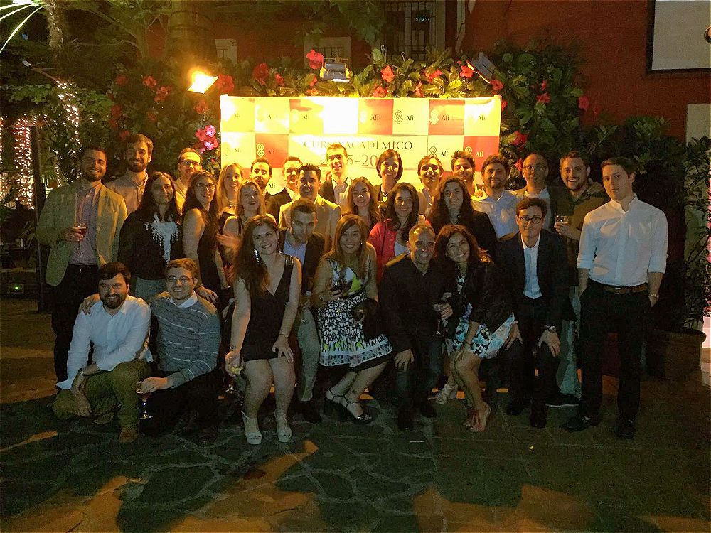 AfiGlobalEdu's tweet photo. Fiesta Fin de Curso Académico 2015-2016 @Afi_Escuela https://t.co/4EcW7dtnaR