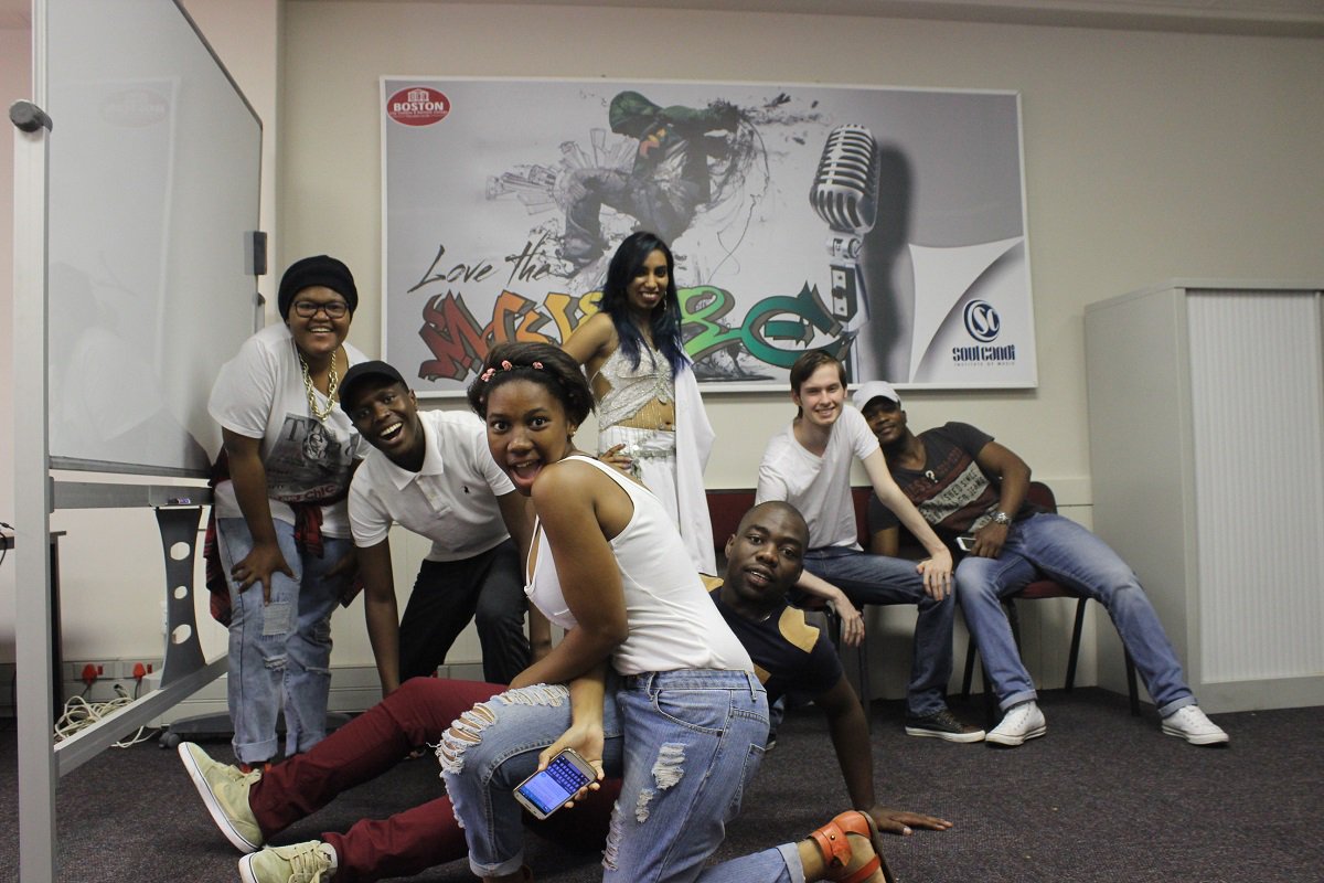 BMHDurban's tweet photo. Fun with @BMHUmhlanga Television studies students :) .. A new breed of creatives!! #WhiteEnsemble #MyBMH #Umhlanga https://t.co/5Y6bYVxNva