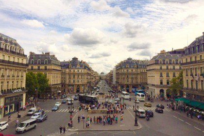 旅先で走ることでその街を知る、という楽しみ方をされている方も多いのでは。
脳科学者の茂木健一郎さんが、知らない街を走る行為がいかに脳のトレーニングになるかを解説しています。
mg.runtrip.jp/archives/5651