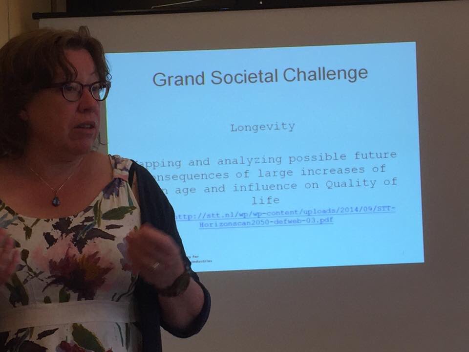 Presentatie gegeven voor zeer geïnteresseerde mensen inAthene, altijd leuk #FontysACI <a href="/LectoraatFRT/">LectoraatFR&T</a>