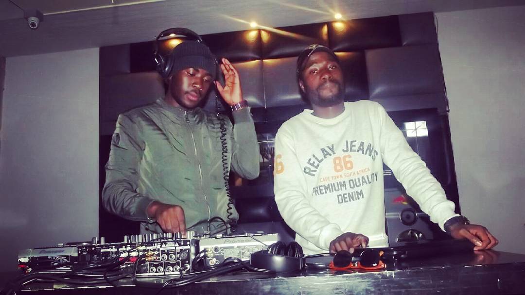 RalphKhann's tweet photo. S/O to you yes PRETORIA @blackbistro @METROFMSA youth commemoration weekend Sit Down For What #LegendsDontStop https://t.co/L6VZT7hm9N