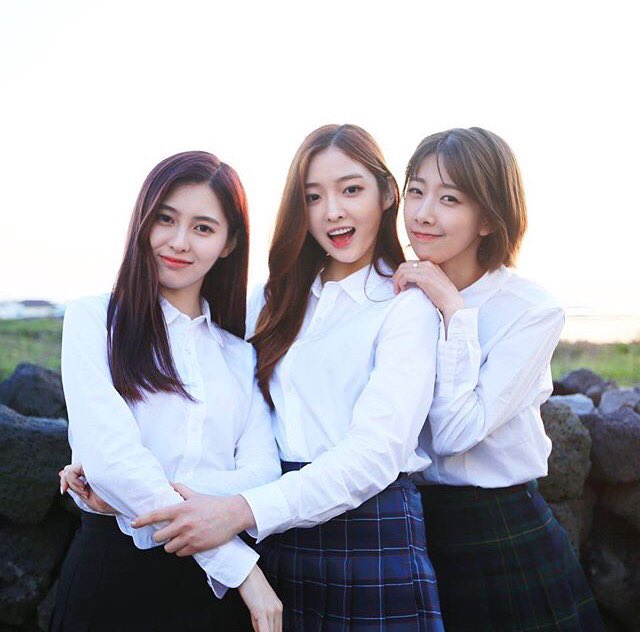 DIAEunjinVN's tweet photo. 160621 INSTAGRAM] #다이아 #DIA #미공개사진 #Happy_Ending #그길에서 #On_the_road #에이드 #AID #유니스 #EUINCE #은진 #EUNJIN #예빈 #YEBIN https://t.co/xnoGjdA5ss