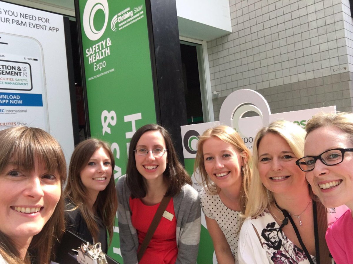 HelenRTurner32's tweet image. @UBM_Ops open morning selfie. @ProtectionMgmt @hanslocs @Beach1Heather @Gerry_Dunphy @IFSEC