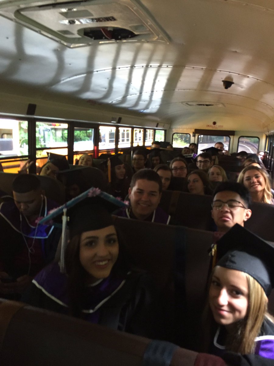 Bus 9?  Is this still a thing? #missingdisney <a href="/ob_kosb/">KOSB</a>