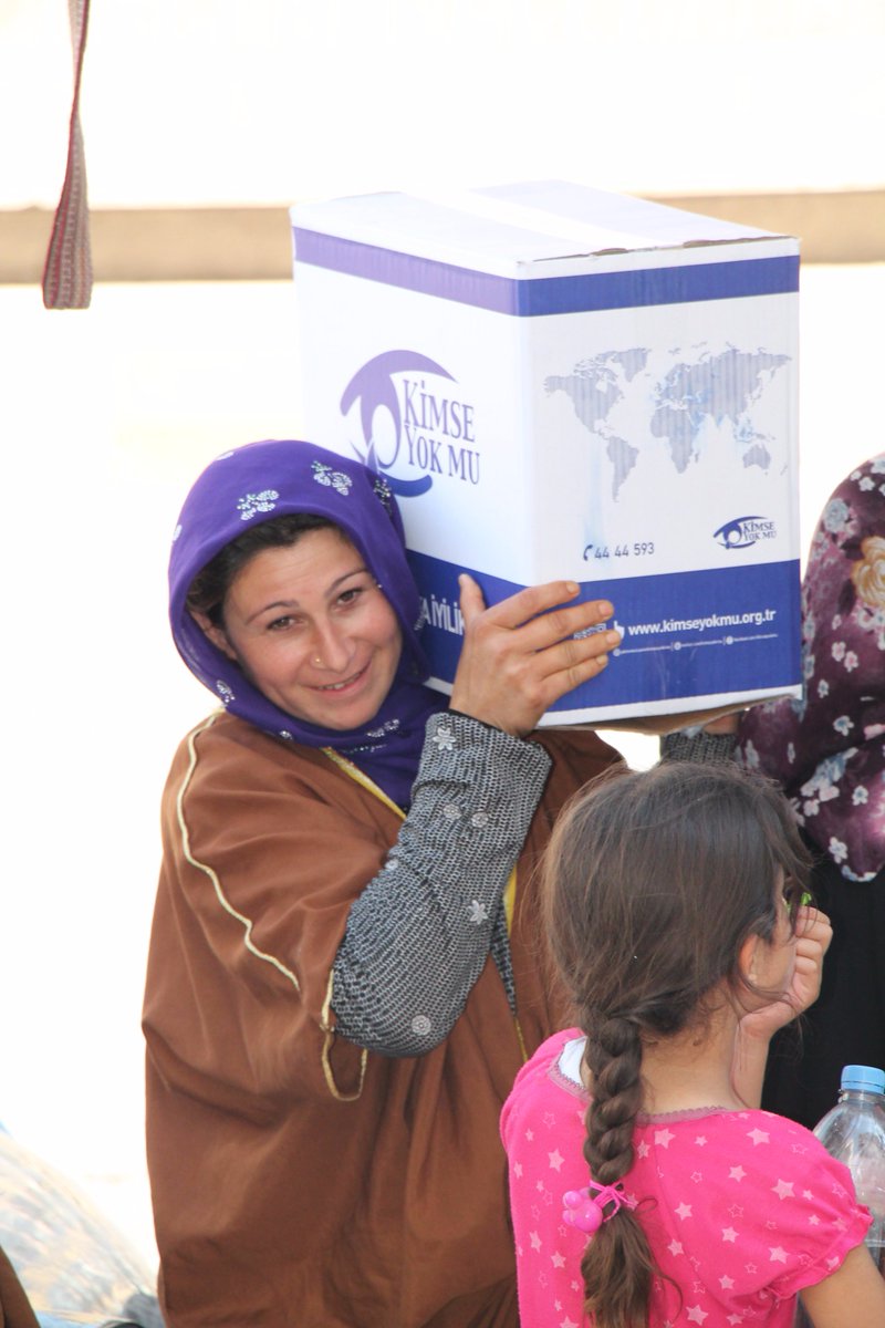 kimseyokmu_'s tweet image. Çocuğuna hem anne hem baba olan kadınların yükünü #Ramazan hatrına bir parça hafifletmeye var mısınız?