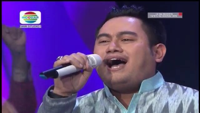 Seru banget nyanyi bareng sama Nassar dengan Mahadaya Cinta. #QAcademy2016