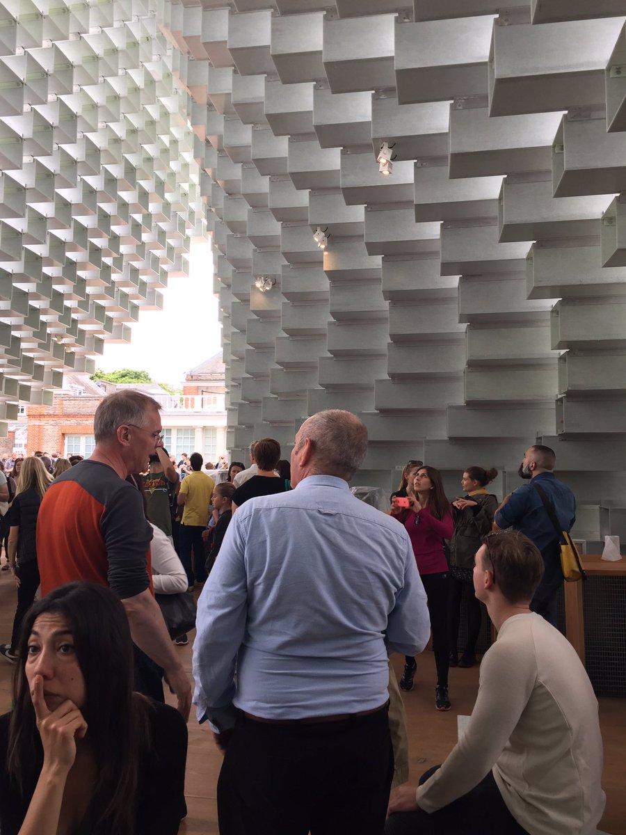 CoachPrawn's tweet photo. What is a wall? Does it divide? Can it unite? #SerpentineGallery #London #ArchitectureProgram #AlexKatz https://t.co/uLGBpVDO1Q