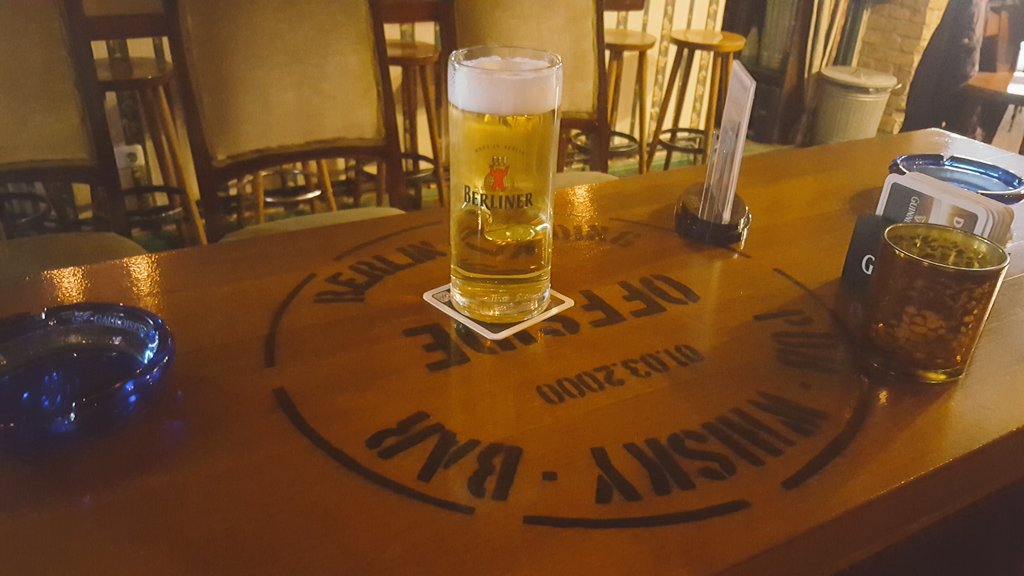 DelectableDrams's tweet photo. Back at the #offsidebar #wedding #berlin.  A fine watering hole https://t.co/KC4SdwC0I7