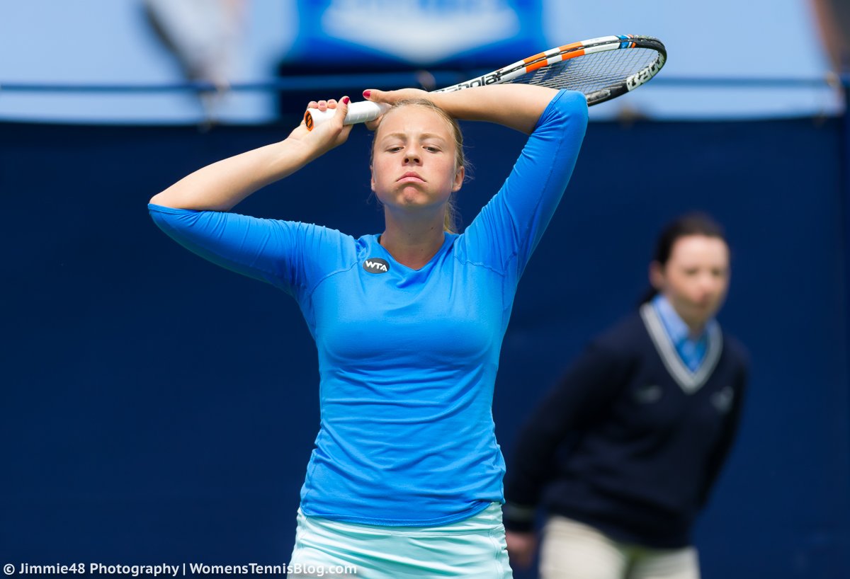 ANETT KONTAVEIT Cle_XqKXIAAGcsM