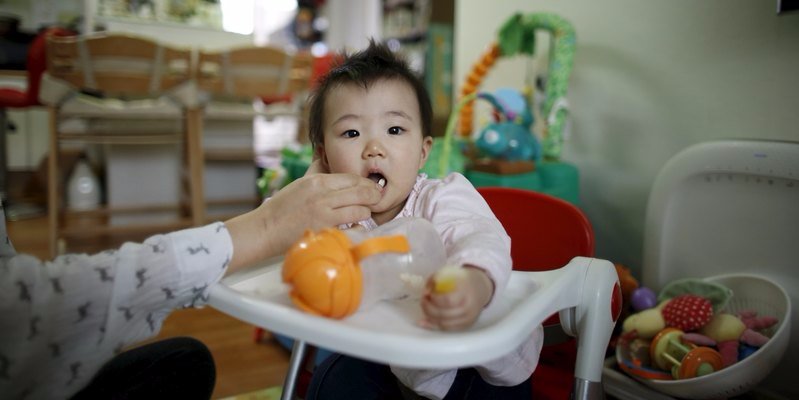 BusinessInsider's tweet photo. Amazing perks for new parents offered by @Google, @Facebook, @Twitter and other companies https://t.co/74Suwu0CCl https://t.co/5w4KjXLugj