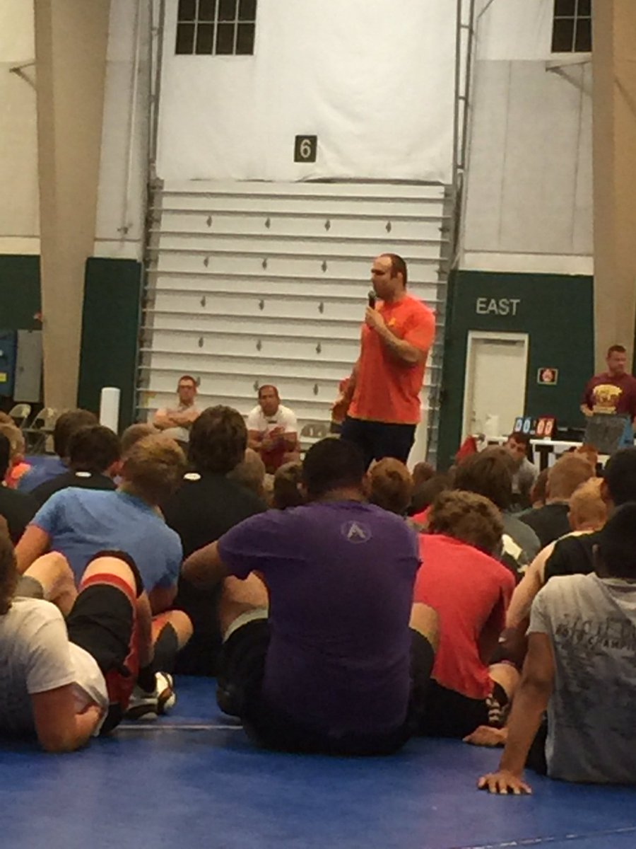 Coach_Fiscus's tweet photo. Who better to hear life lessons from than an Olympian? Thank you @TervelDlagnev for your words of wisdom! #UNKcamp https://t.co/32dxhK13pD
