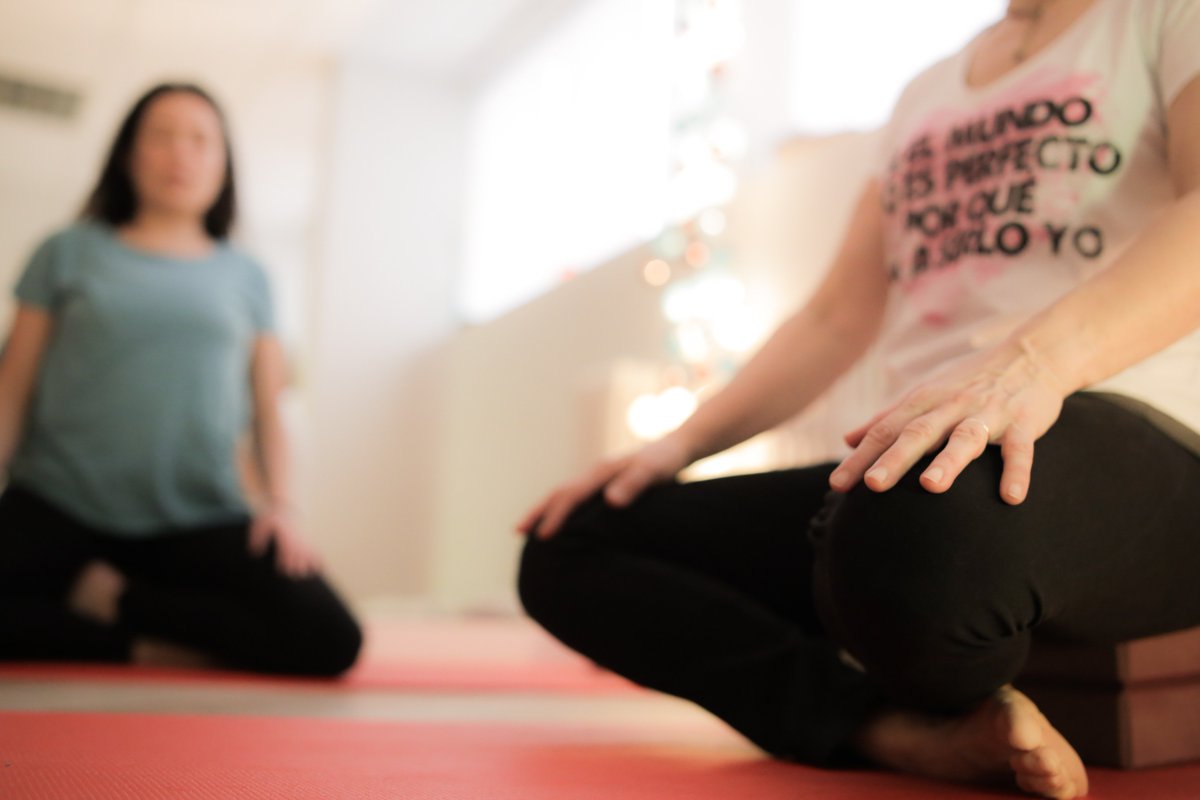SaludFontaneda's tweet photo. Profundiza en la práctica del #Yoga ahora que estás esperando a tu #bebé
#YogaPrenatal #Respira #Meditación https://t.co/ZqZgyyJBbK