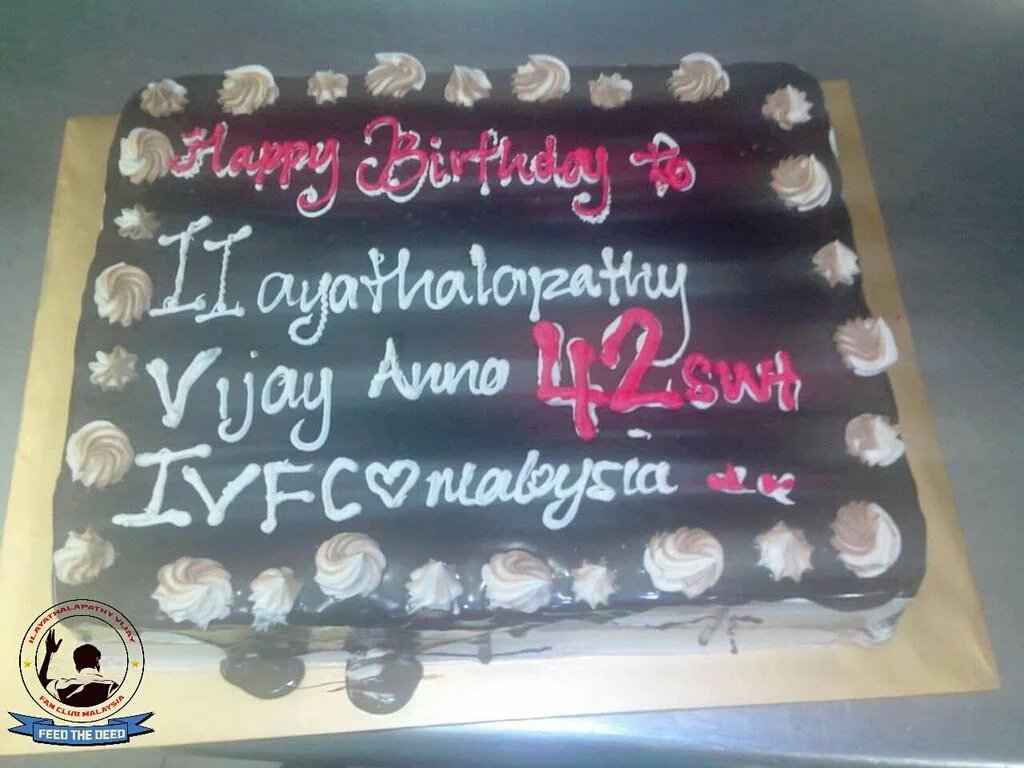 itsyuvayuvi's tweet photo. Malasiya vijayfans celebrations #Theri #IVFC malasiya #HBDDarlingOfMassVIJAY https://t.co/C7k4AxX4ZE