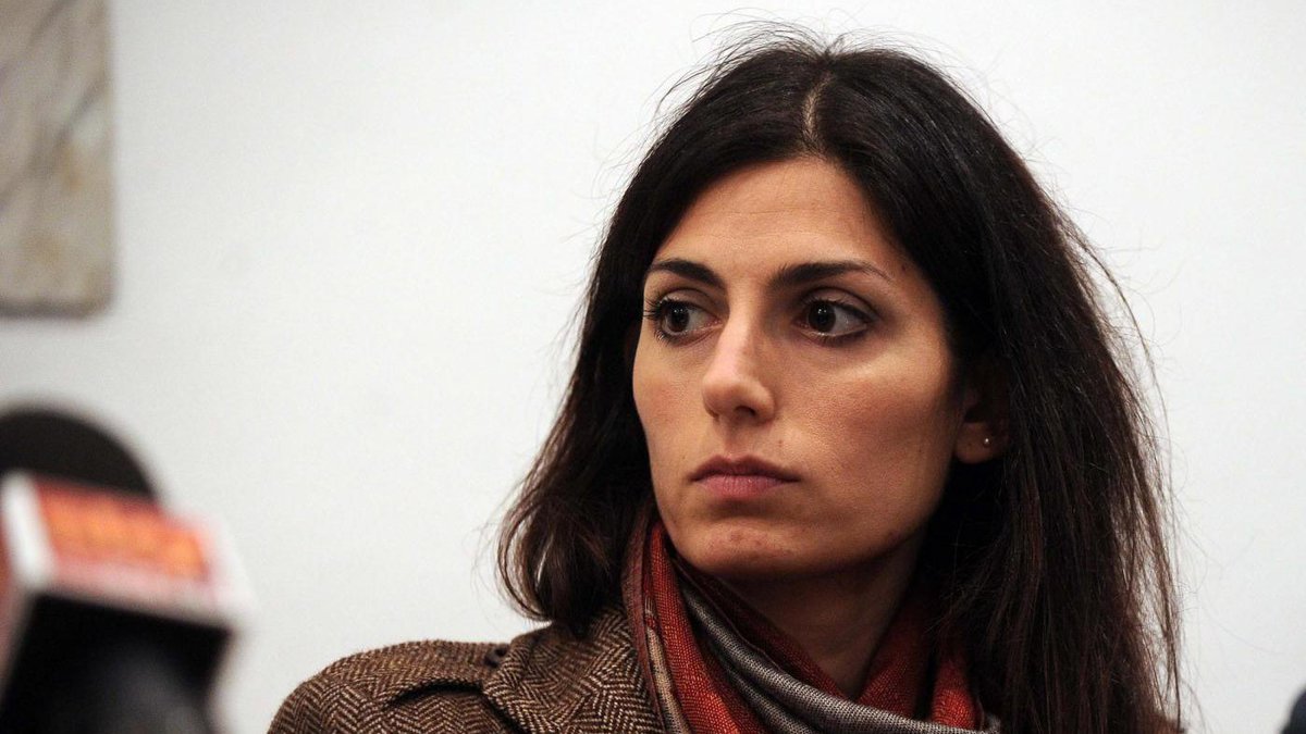 meltyBuzz_it's tweet photo. #VirginiaRaggi "sindaca"? Le parole sono importanti, i fatti di più >> https://t.co/A4610Nf1DB << @KelleddaMurgia https://t.co/OJMxkHVSI1