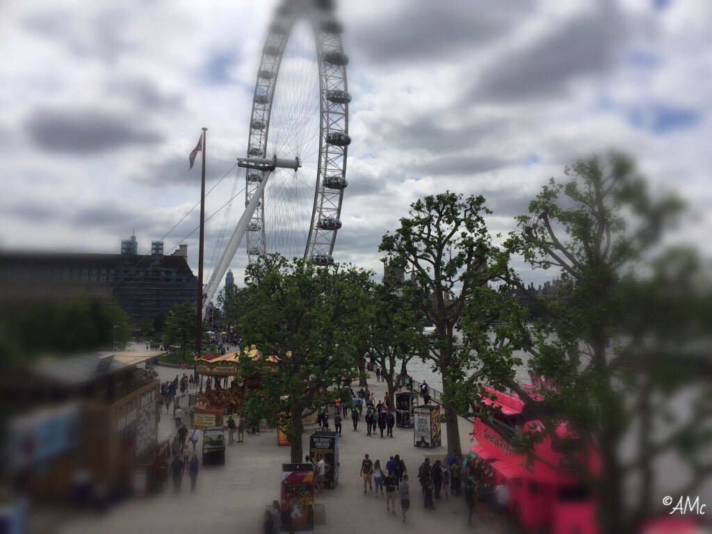 Maritimegeek's tweet photo. London Town! #SouthBank #london #photography #tiltproject #tiltshift #iphonegraphy #iphotography https://t.co/j9ZoQl9RxU