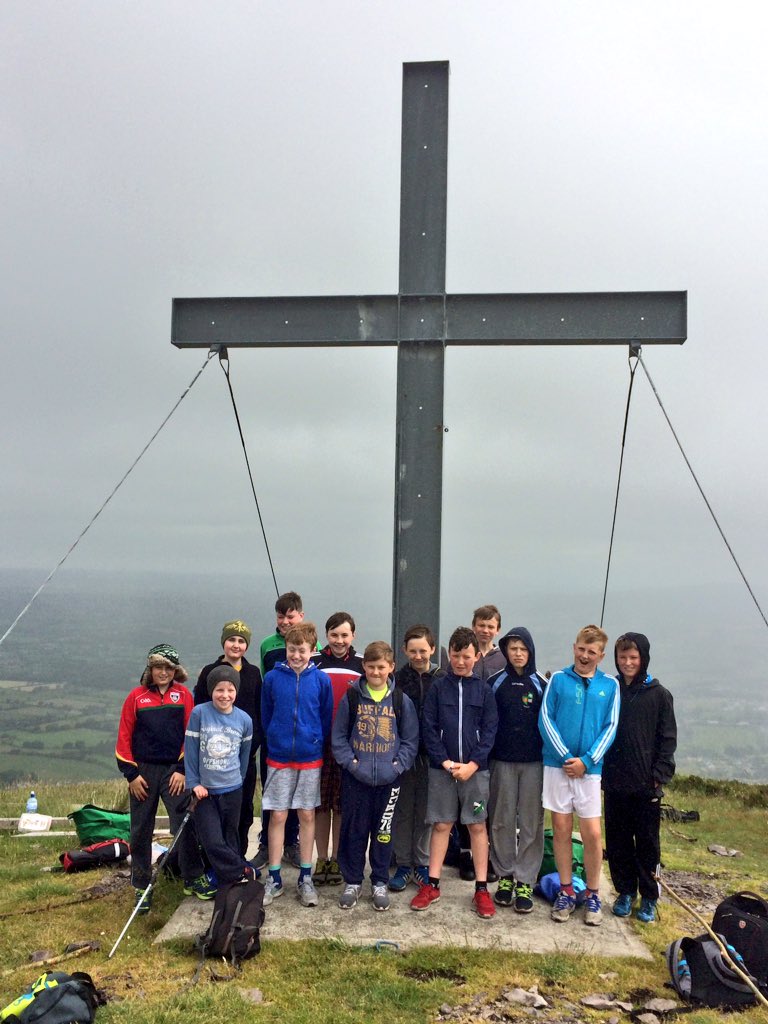 colmansbns's tweet photo. Class Photos at the top of Clara. #ClaraMt #ActiveSchoolsWeek https://t.co/Rw0id0q1nN