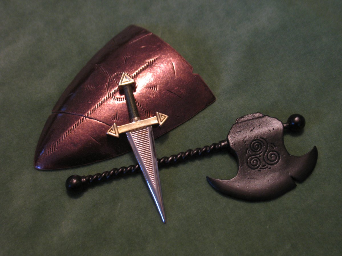 SkeltonCrew's tweet image. A well-equipped army can change the outcome of battle. Do your mice have swords? ow.ly/VWLl301q2f0