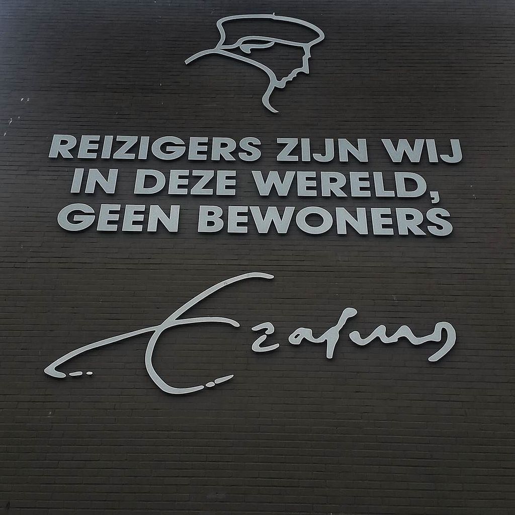 Social_Traveler's tweet photo. #GoudaChallenge • Especially this #Erasmus quote in #Gouda struck a chord with me: 'Travel… https://t.co/qfVdhhDH5r https://t.co/xQ0kCeTei3