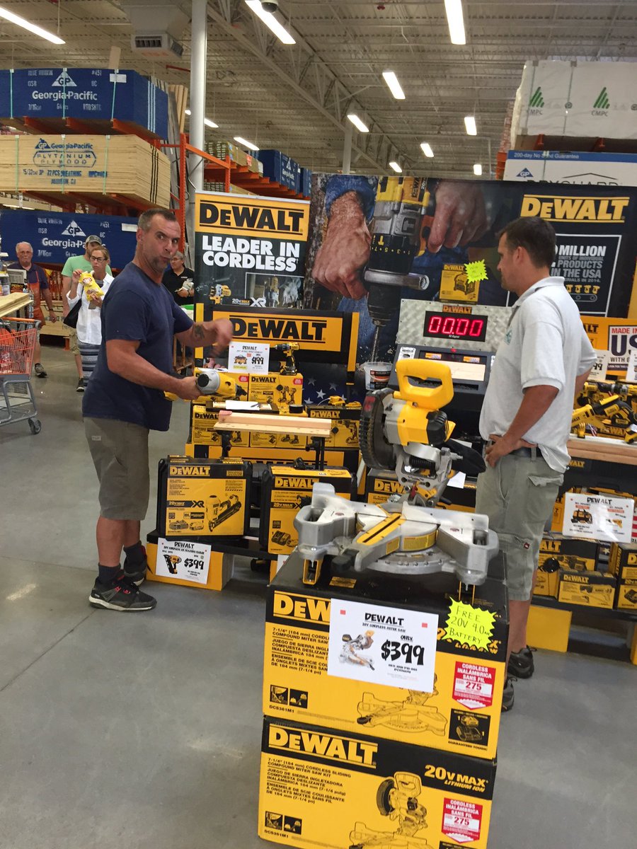 jon_bodi1's tweet photo. Driving Pro in 912 with the Dewalt Challenge. https://t.co/1x1C4R8MMp
