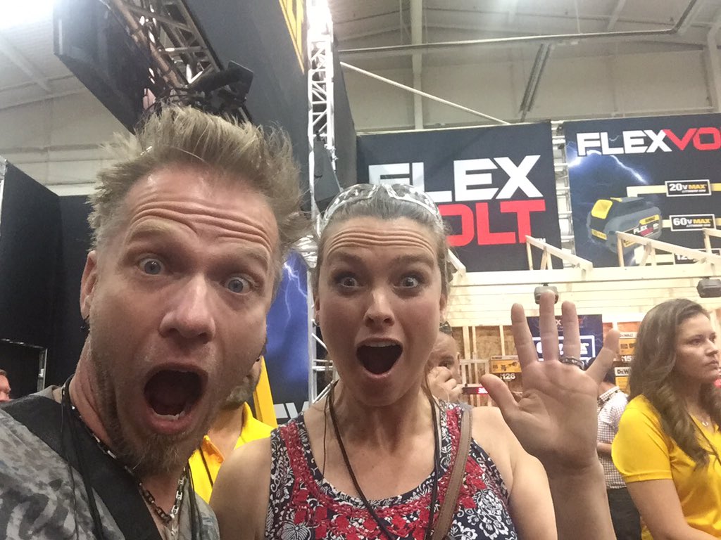 IAmPaulLafrance's tweet photo. Mind BLOWN! @DEWALTtough new 60v/120v #FlexVolt system EVERYTHING'S cordless! Colour me &amp; @katebuilds IMPRESSED! 😳😱 https://t.co/1MpKXlSN3o