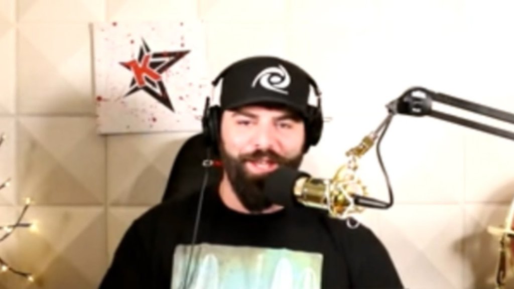 itzmemestar's tweet photo. I'm never getting right back into the news again. 😢😂 https://t.co/VoSRuQisZV