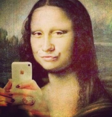 FactoryStores's tweet photo. Um. It's #NationalSelfieDay - SHOP THE LATEST MODELS FROM SAMSUNG https://t.co/LxAy8iKGmO #monalisa #selfie #samsung https://t.co/1oI0G56bbA
