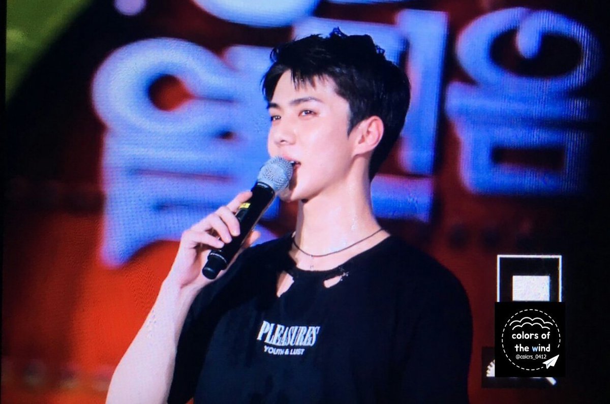 Colors_0412's tweet photo. 160621 KBS 안동 열린음악회 더운데 넘 귀엽고 넘 잘생겼고 진짜 최고야 #SEHUN #세훈 https://t.co/tmJPXo5jRm