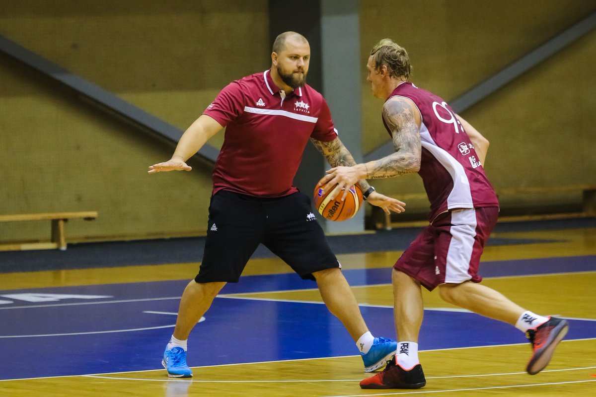 basketbols's tweet photo. Foto: Latvijas izlase gatavojas rītdienas spēlei ar Tunisiju @LOClv https://t.co/OKcLbp7k3V Biļetes @bilesuserviss https://t.co/NVyJmYQnw5