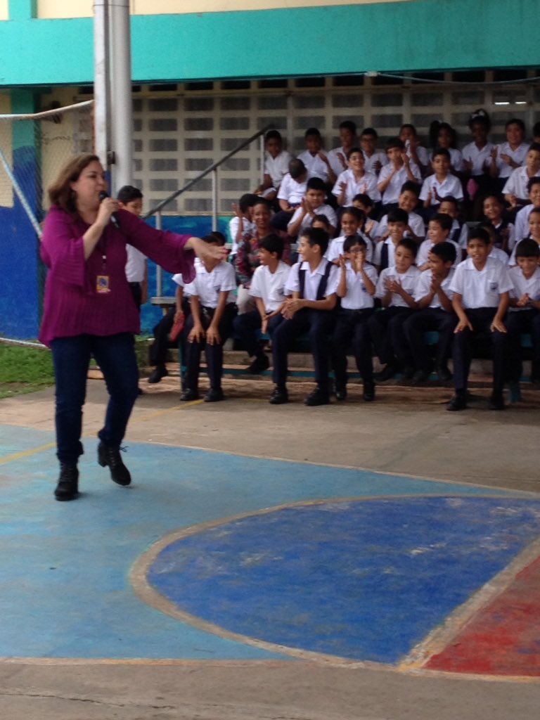 FiestaMusicaPTY's tweet photo. ¡Empezando el día de la @FiestaMusicaPTY en escuela Xavier Padre Villanueva con niños llenos de energía!#fdlm2016 https://t.co/VM2Ij93q98