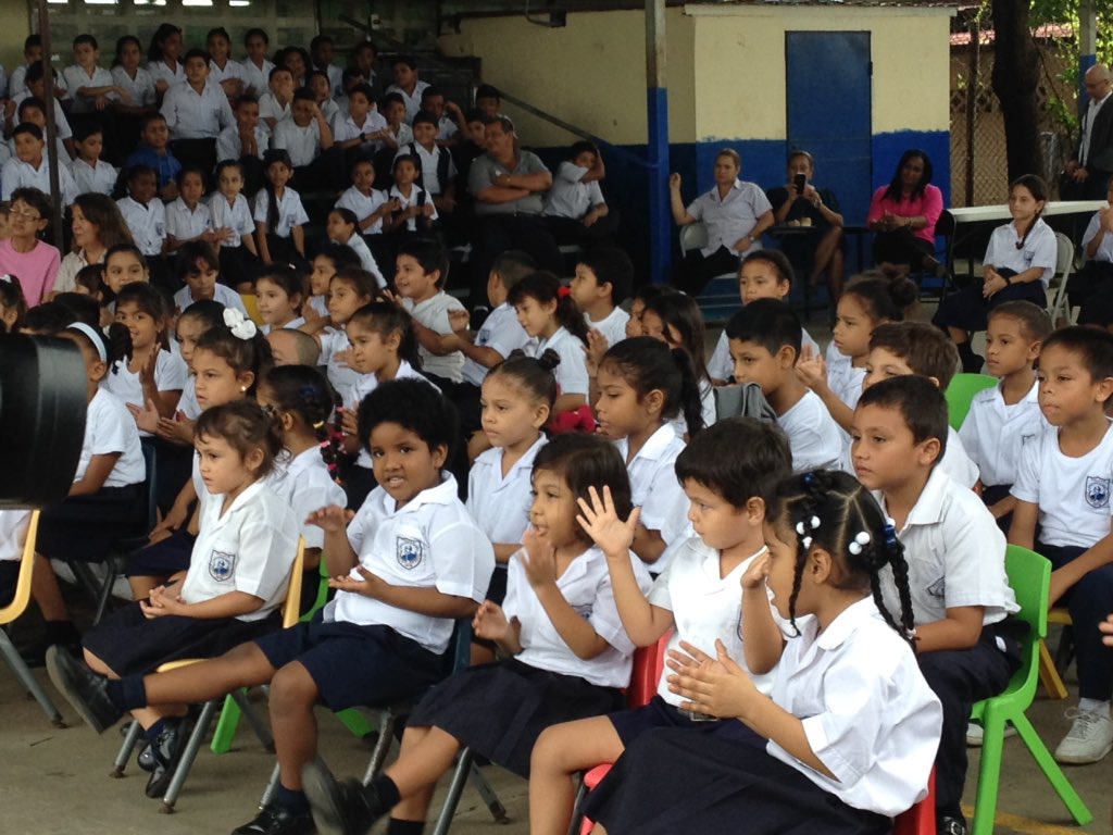 FiestaMusicaPTY's tweet photo. ¡Empezando el día de la @FiestaMusicaPTY en escuela Xavier Padre Villanueva con niños llenos de energía!#fdlm2016 https://t.co/VM2Ij93q98