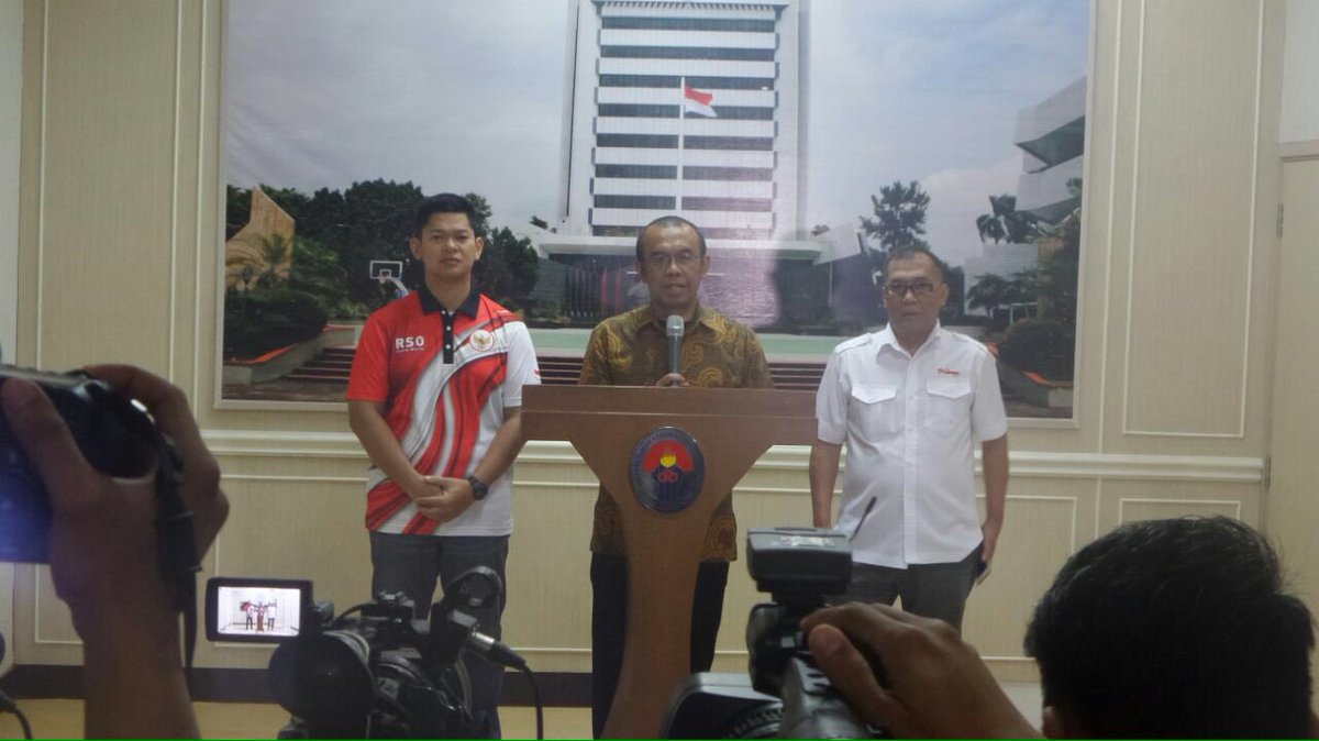 Prescon ini adalah terkait dengan persiapan atlet yg akan mengikuti Olimpiade Brazil 2016 di Media Center Kemenpora