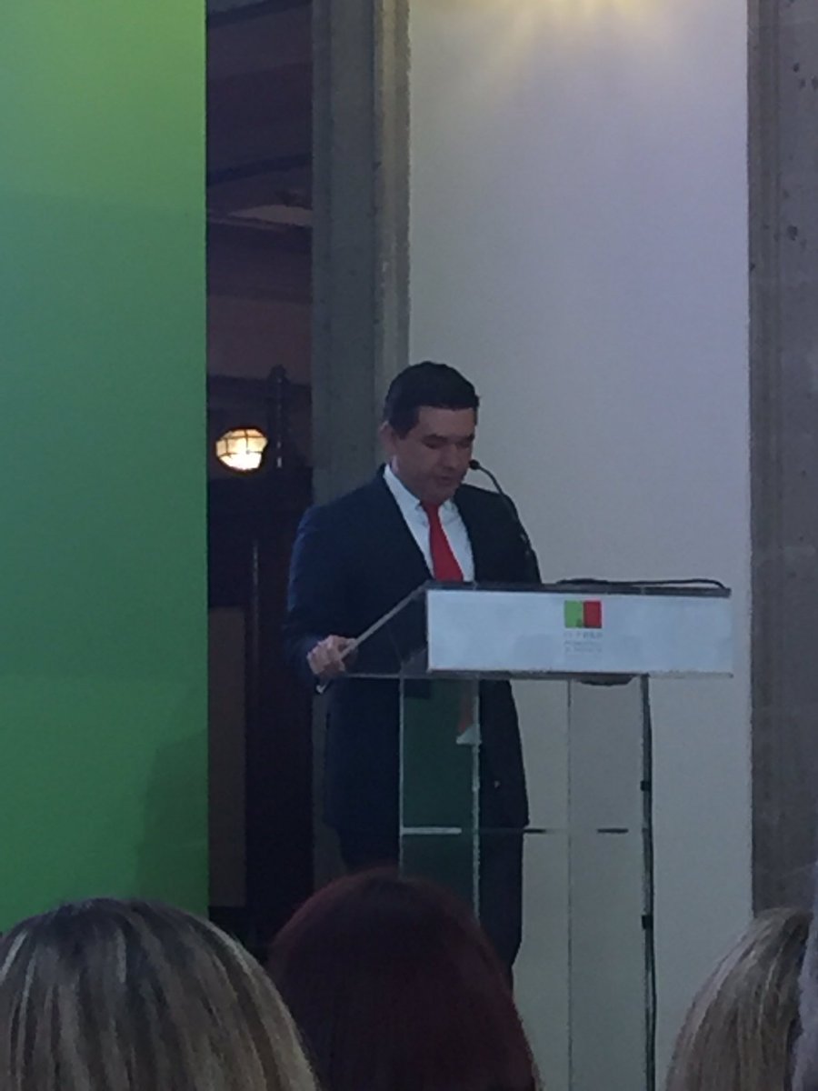 silviafdzm's tweet photo. "Hablar de inclusión financiera, es hablar de inclusión social" @faportelar https://t.co/VTDcIJ5VHy