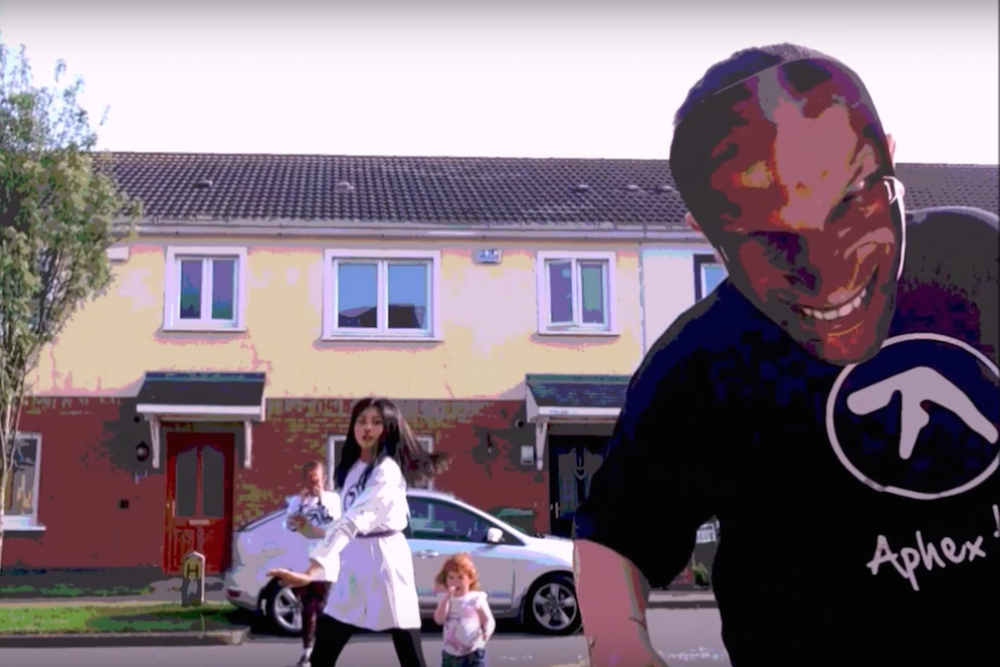 SPIN's tweet photo. .@AphexTwin just released his first music video in 17 years
https://t.co/mwFXiUEsMX https://t.co/moQdUdsPk6