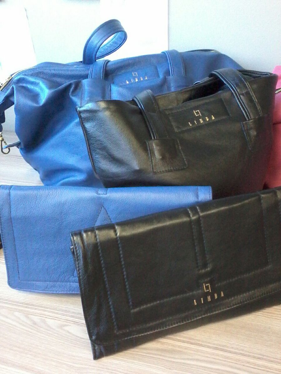 LimbaOriginals's tweet photo. New Stock just in.
Genuine Leather Handbags.
#ProudlySA #Handbags #Fashion
#Pink #RoyalBlue #Black https://t.co/RCNp7NVgPO