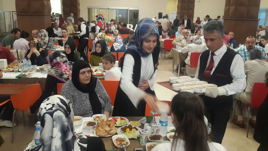 BasariTdm's tweet photo. @BasariTdm olarak düzenlemiş olduğumuz  Şehit ve Gazi Ailelerimiz ile iftar programı@basariuni@cbu_sks @basarisanat https://t.co/IZtIB2jDM6
