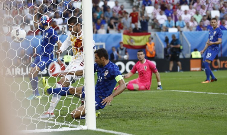 SEFutbol's tweet photo. 📷 Así ha sido el gol de @AlvaroMorata (y ya lleva 3) 
#VamosEspaña https://t.co/GtB6X0ZcqP