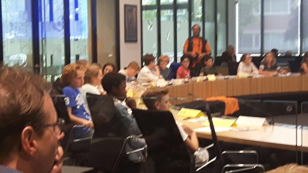 Projectvoorstel 'De speelaanleiding' van 't Ravelijn wordt gekozen bij jeugdgemeenteraadsdag Prodemos