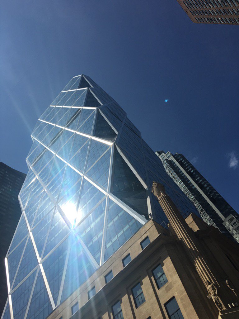 EvolveMKD's tweet photo. We're smoothin & groomin at @HearstCorp {Corner of 56th & 8th #nyc} #XeoMen https://t.co/qy5y0OL0RJ