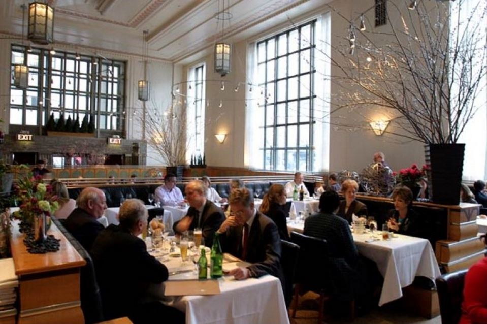 passosdoturismo's tweet photo. #RestaurantMagazine de #Londres publicรณ los 50 mejores restaurantes del #Mundo โฆ #Turismo https://t.co/1FiLE2H9bU https://t.co/It6oRH2MwF