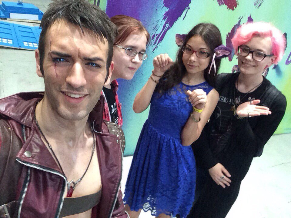 Bluekroovy's tweet photo. This two days with @Leon_Chiro were fantastic! I will remember them for a long time.
Thank you for all!☺️💜 https://t.co/Yf1etmvgio