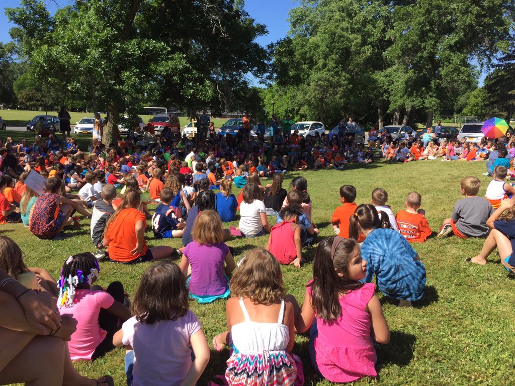 kmcdonaldLBE's tweet photo. Celebrating our amazing students and staff at LBE!! #lbeallaboutthekids @mpolkyLBE @cdanaLBE @bobmccrone https://t.co/8dwVL9uw7W