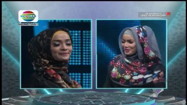 Cantiknya <a href="/Da3_Nisa/">DA3_NISA</a> dan <a href="/DA3_Dilaa/">Dila Academy3</a> pakao hijab. #QAcademy2016