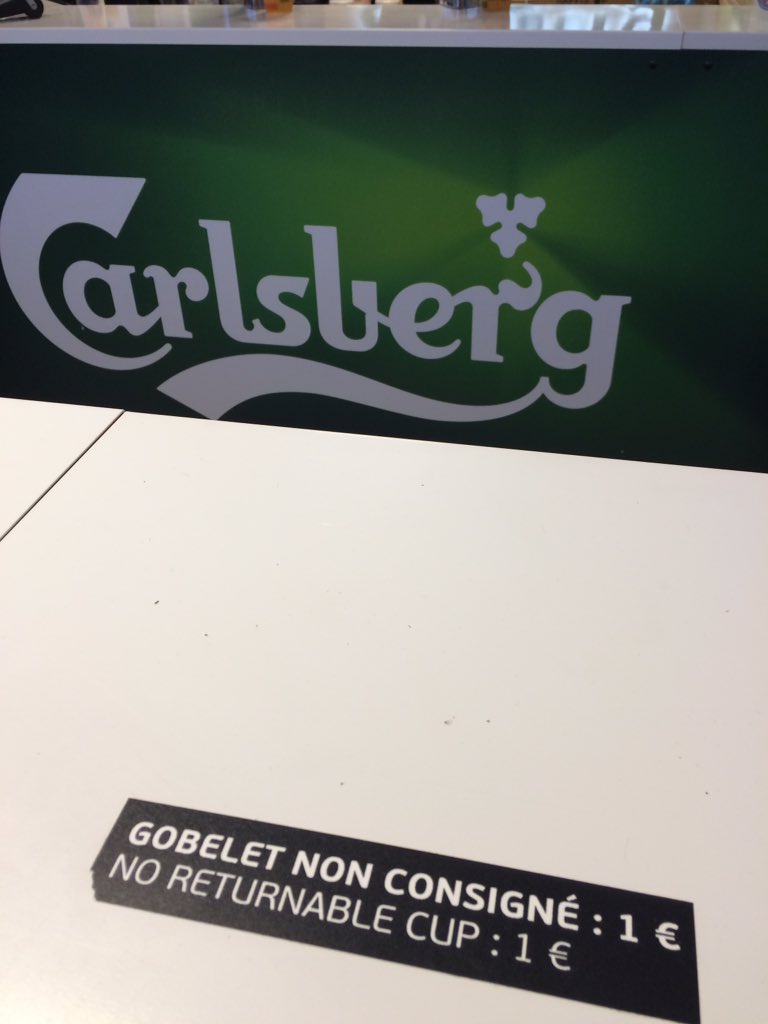 adsx25's tweet photo. Another reason @carlsberg are probably the worst beer in the world #euros https://t.co/DJ1r7V9jer