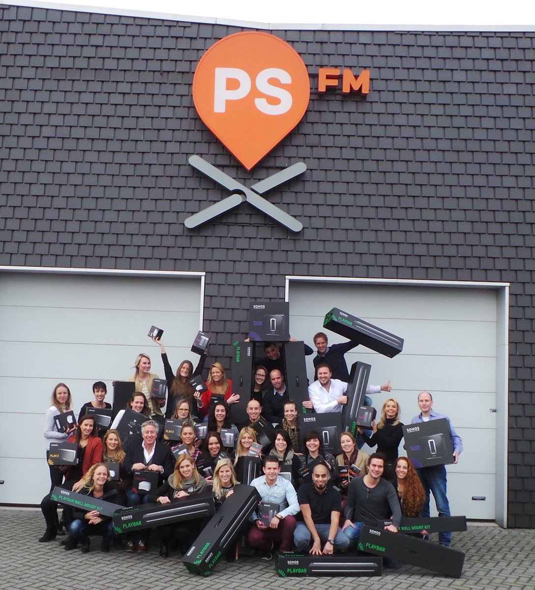 PSfmNL's tweet photo. PSfm en Sonos winnen Shopper Marketing Award @PSfmNL https://t.co/SbndJk0qCd https://t.co/9Nu24CtldK