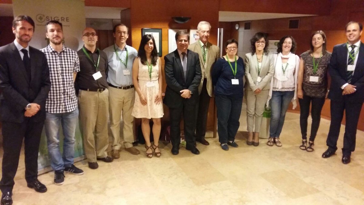 puntosigre's tweet photo. Xav.Reinaldos @residuscat @JCMAMPASO con labortorios tras recibir Diploma por su labor ambiental #EncuentroSIGRE2016 https://t.co/KiHEAHsBYC