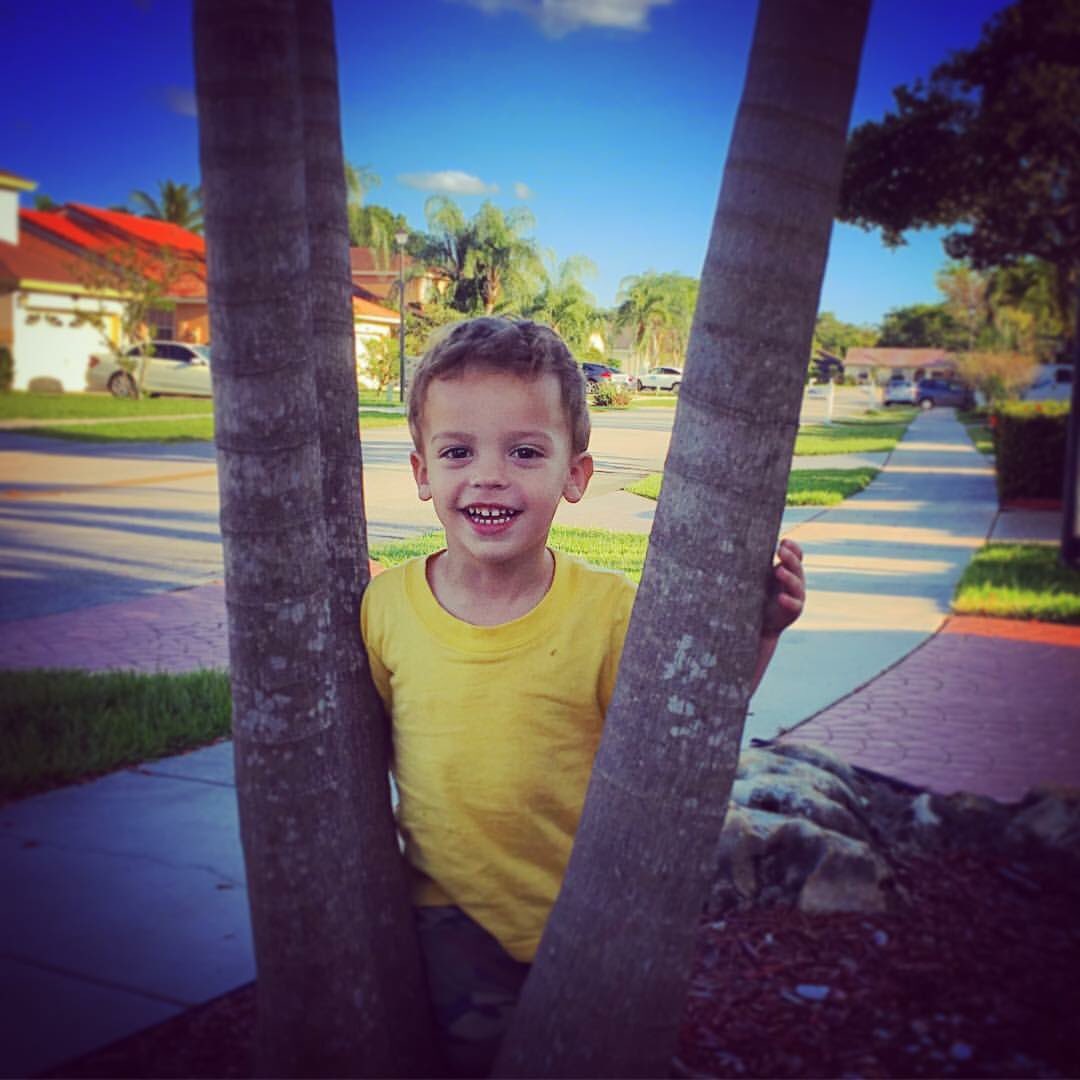 XtinaNBC6's tweet photo. Thanks for the follow @RobbyHHayes! Meet my Robbie...#futurebachelor :) https://t.co/qvjti9tT2T