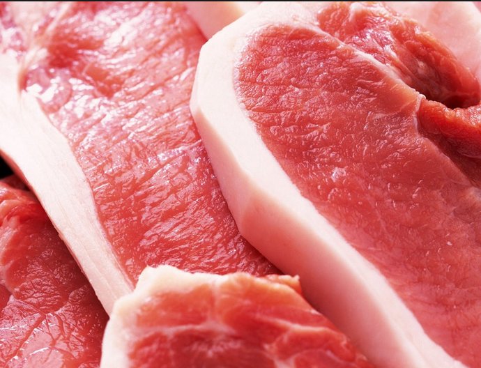 Embutidos_Reina's tweet photo. El #aroma de #romero,  contiene antioxidantes y va muy bien para cocinar la #carne de #cerdo. https://t.co/POrboi30jv