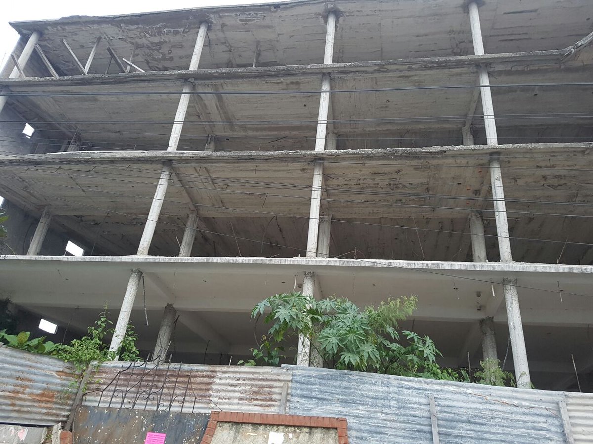 Garciadiazusac's tweet photo. Que opinan de esta estructura? esta en #Jalapa #Guatemala @GeotechTips @Estructurando participen sres/ #ConcretoA2 https://t.co/dbGvV7jCtP