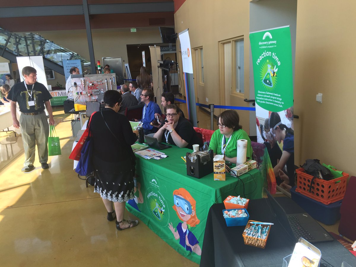 hollymenino's tweet photo. #STEMBestPractices underway at #SLCC. A look at the innovation hub. @STEMUtah #2NewsAM https://t.co/NENiGnZTWW