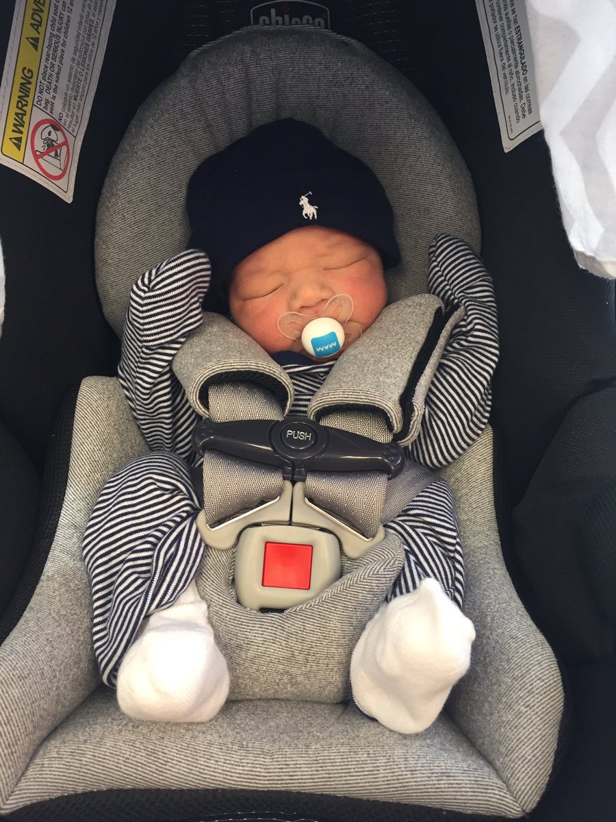 erinadamson21's tweet photo. I am so in love! https://t.co/MhVMowwEDE